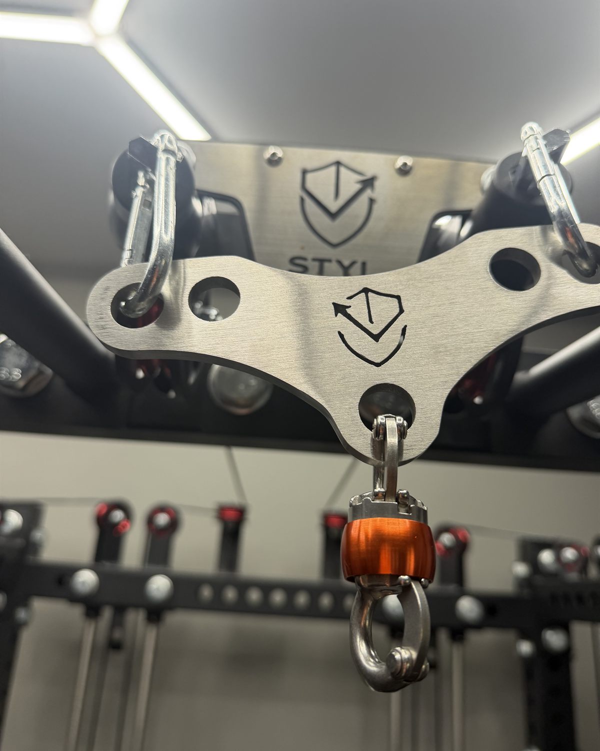 Cable swivel plate